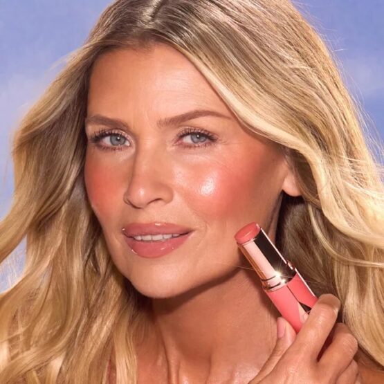 Charlotte Tilbury UNREAL BLUSH HEALTHY GLOW STICK PEACHY GLOW - Image 3